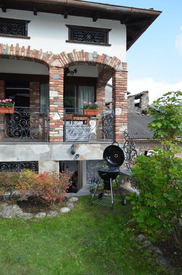 ポルレッツァ Casa Ondinaヴィラ エクステリア 写真